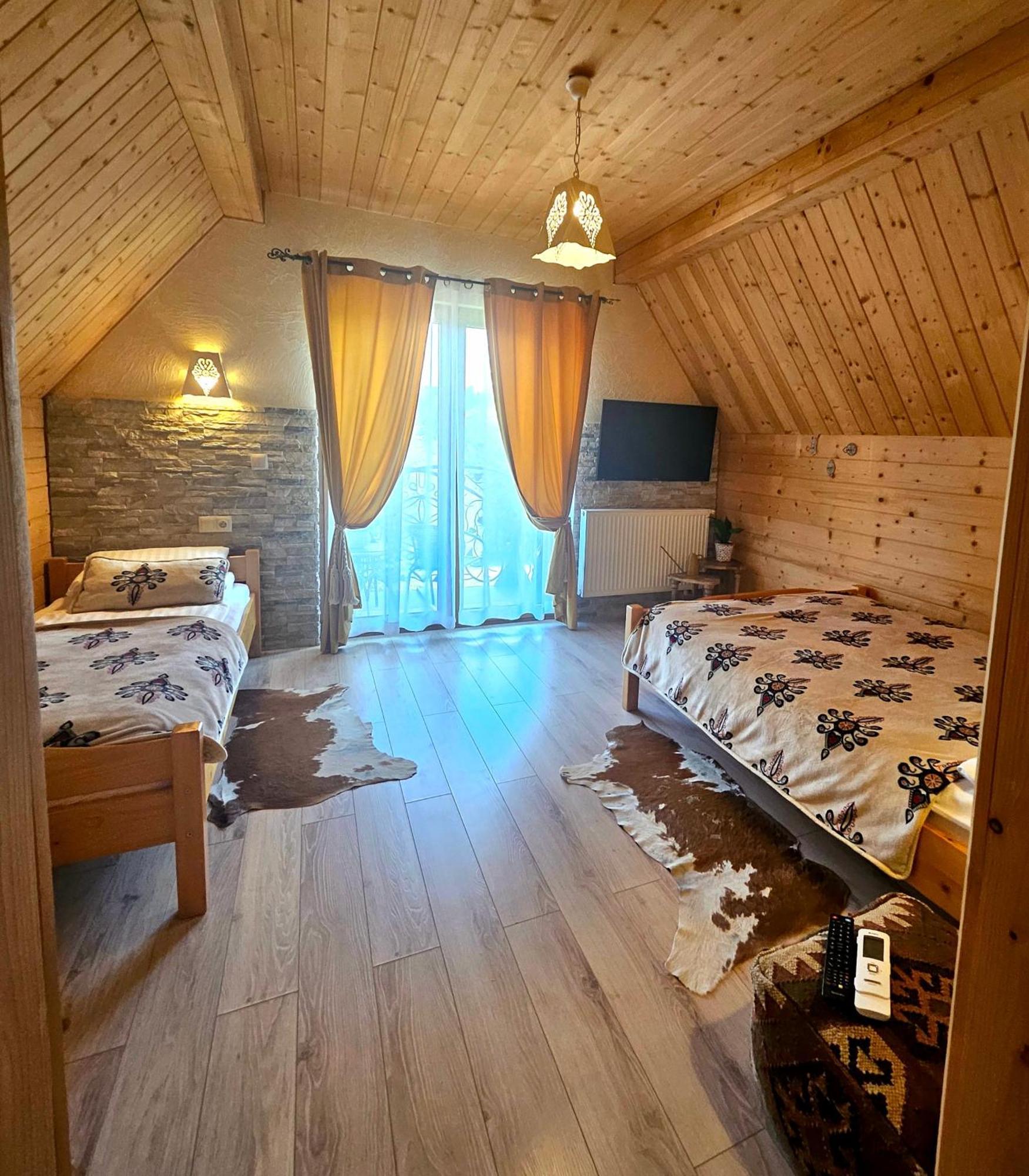Goralska Chatka 2 Highland Cottage - Split Ac, Jacuzzi, Sauna, Private Parking, Mountains View, Garden, ซาโกปาเน ภายนอก รูปภาพ
